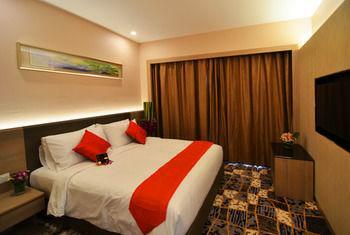 Hotel V8 4*
